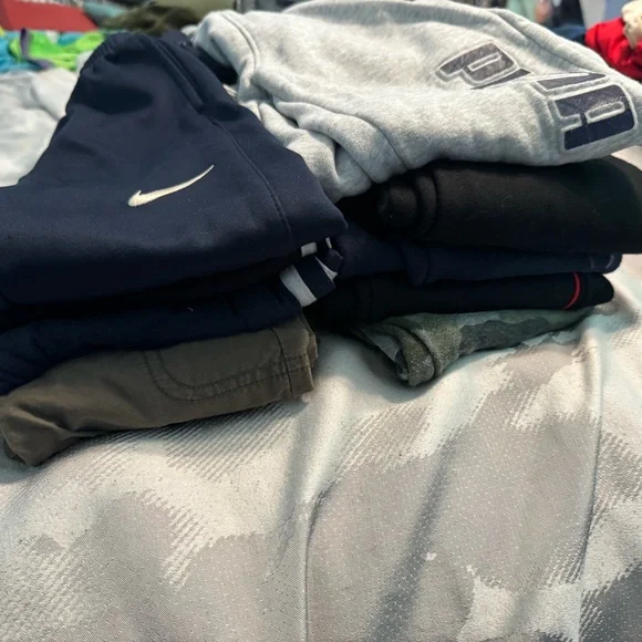 Bundle Set of (9) Kids Joggers & Sweats. Puma, Nike, Champion & More! Sz 5 - Picture 10 of 12